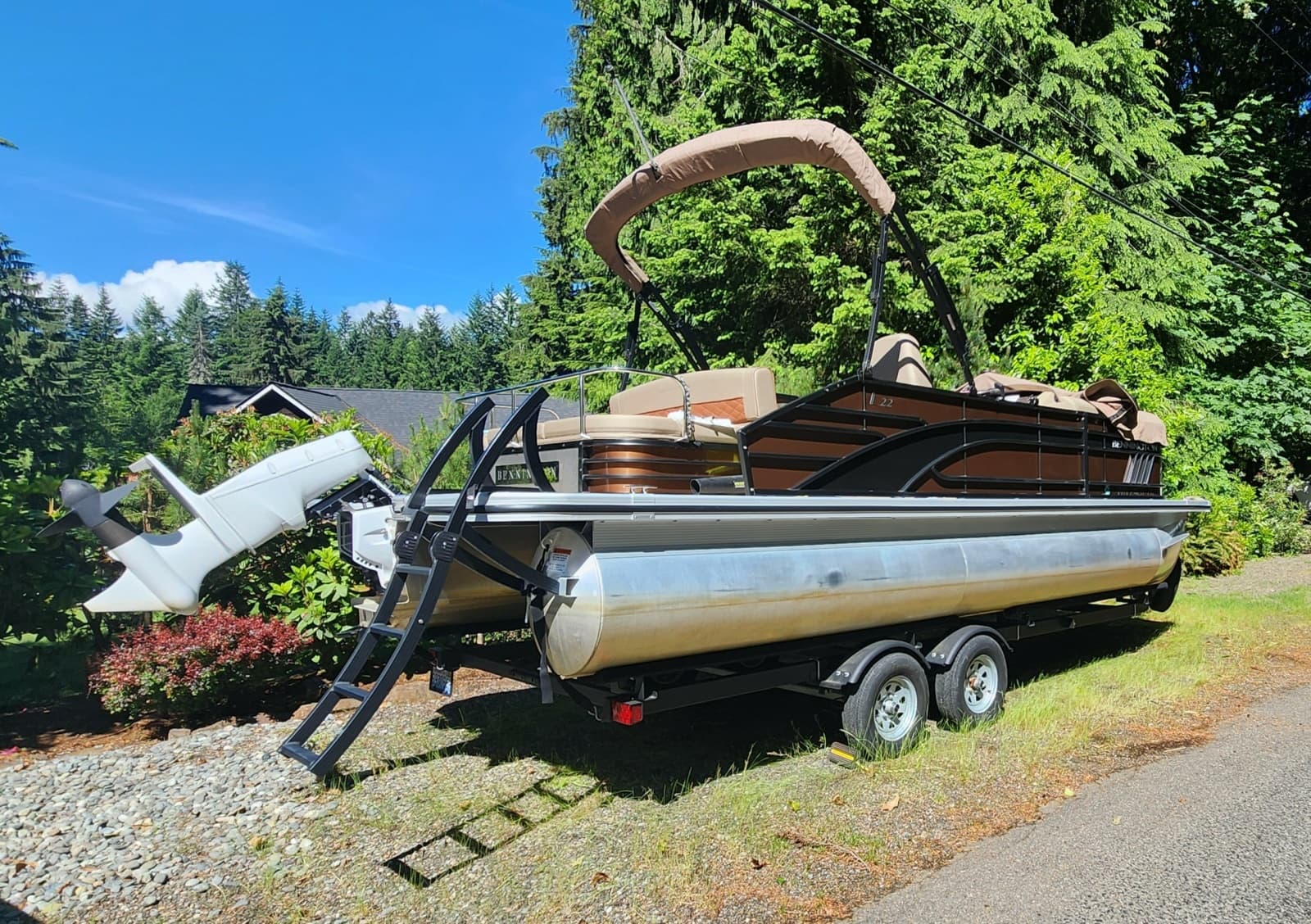 2023 Bennington 22 LSB - Photo 21
