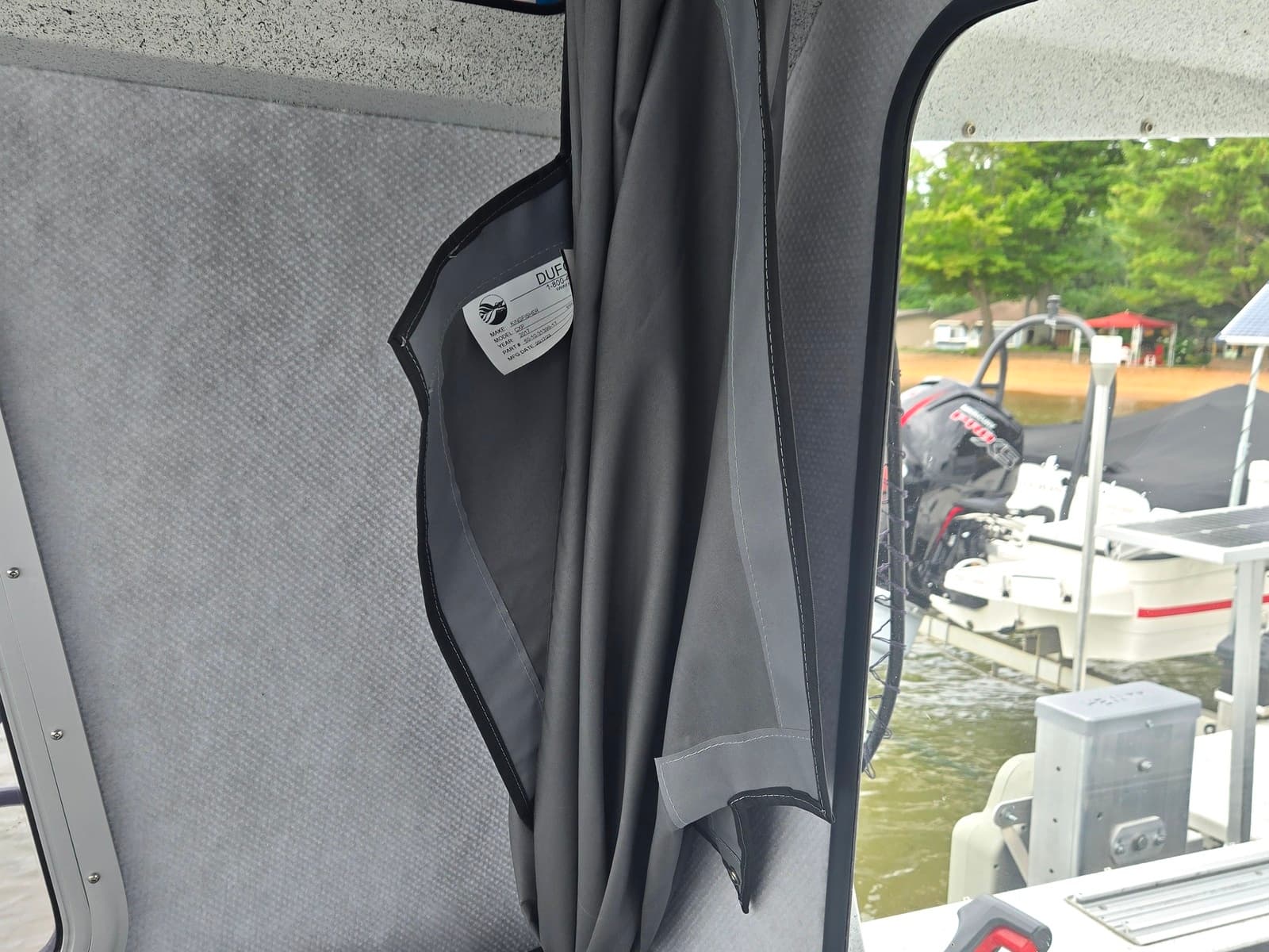 2024 KingFisher 2425 Escape HT - Photo 9