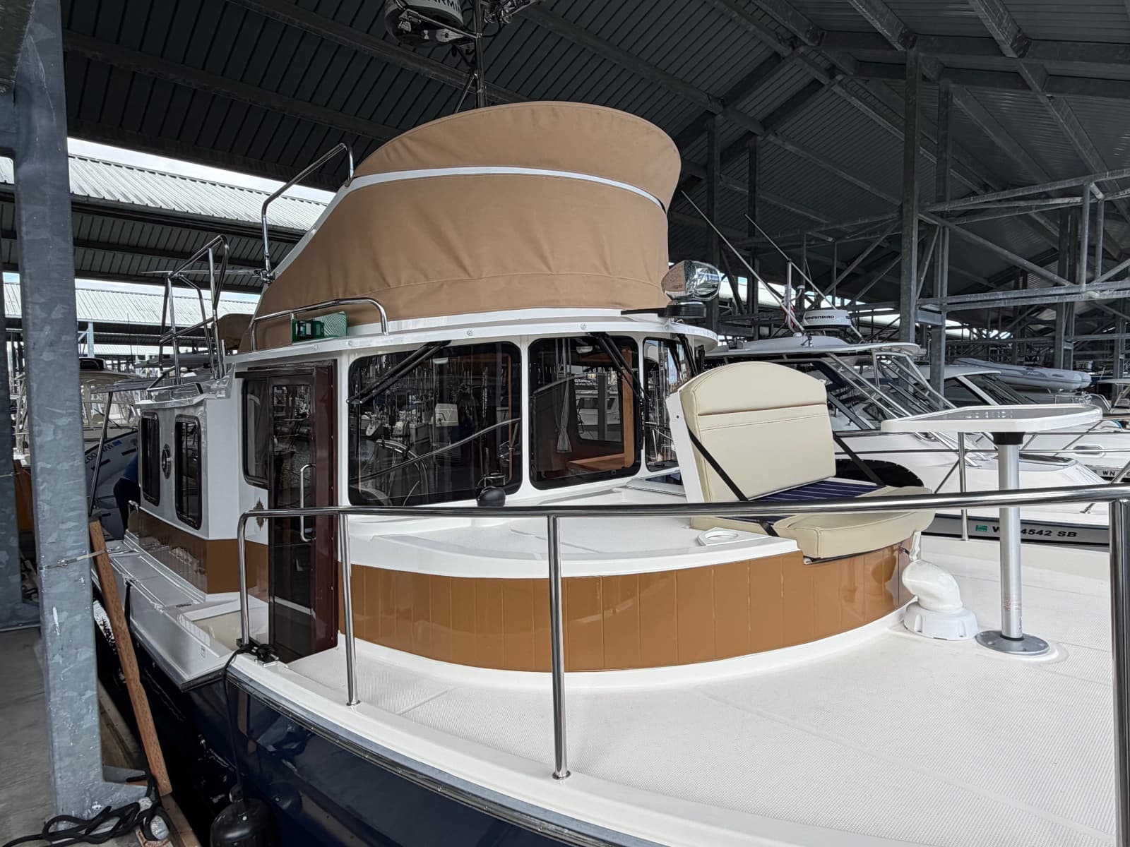 2021 Ranger Tugs R-31 CB - Photo 2