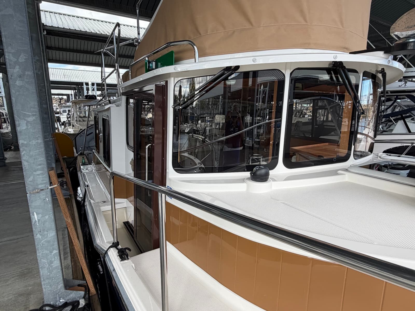 2021 Ranger Tugs R-31 CB - Photo 3
