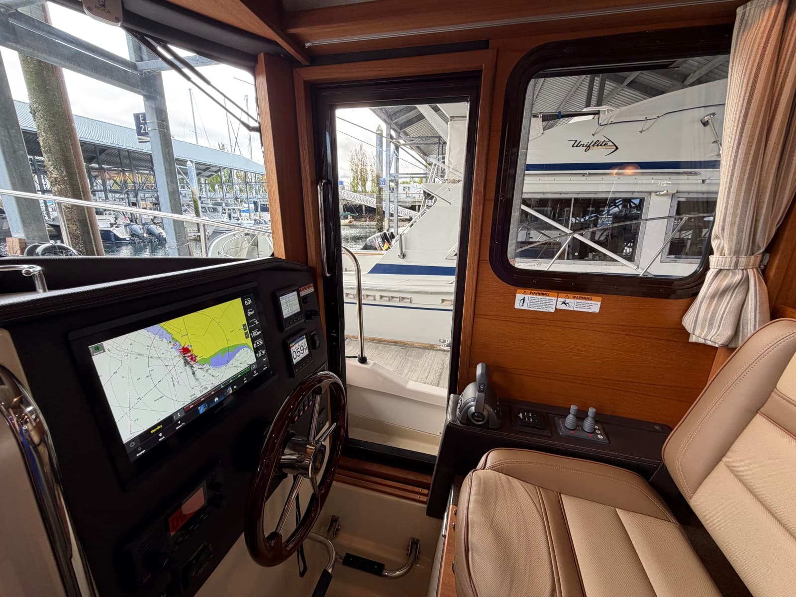 2021 Ranger Tugs R-31 CB - Photo 58