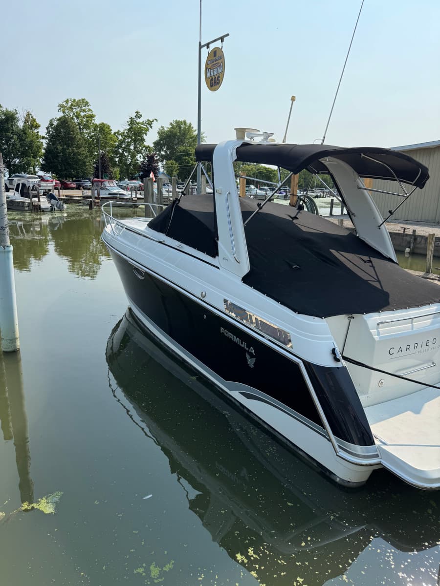2009 Formula 27 Performance Cruiser - Photo 6
