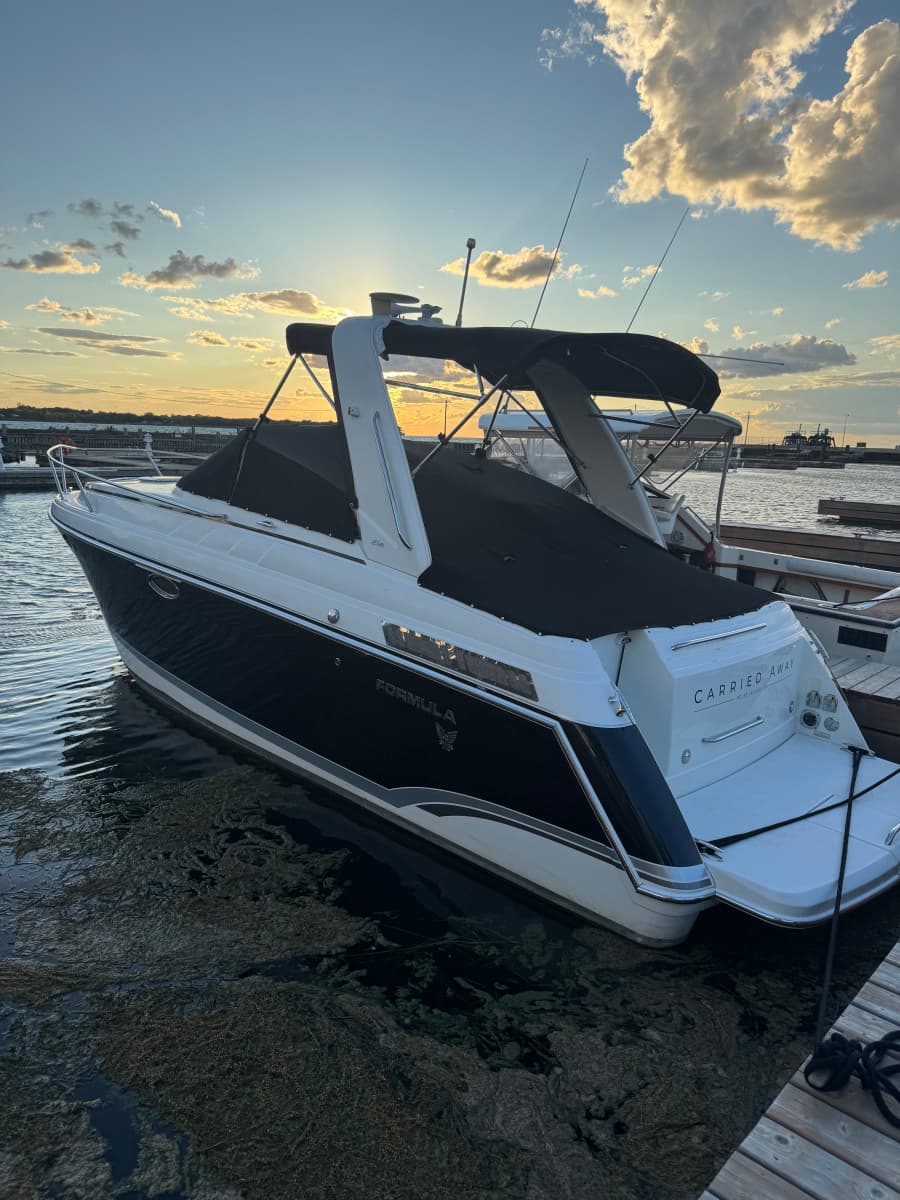2009 Formula 27 Performance Cruiser - Photo 17