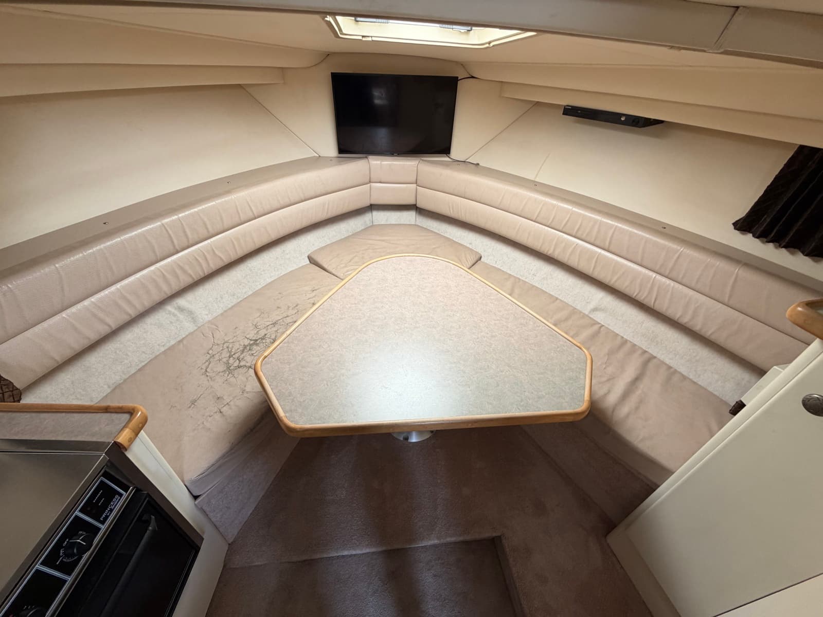 1996 Carver 325 Aft Cabin Motor Yacht - Photo 19