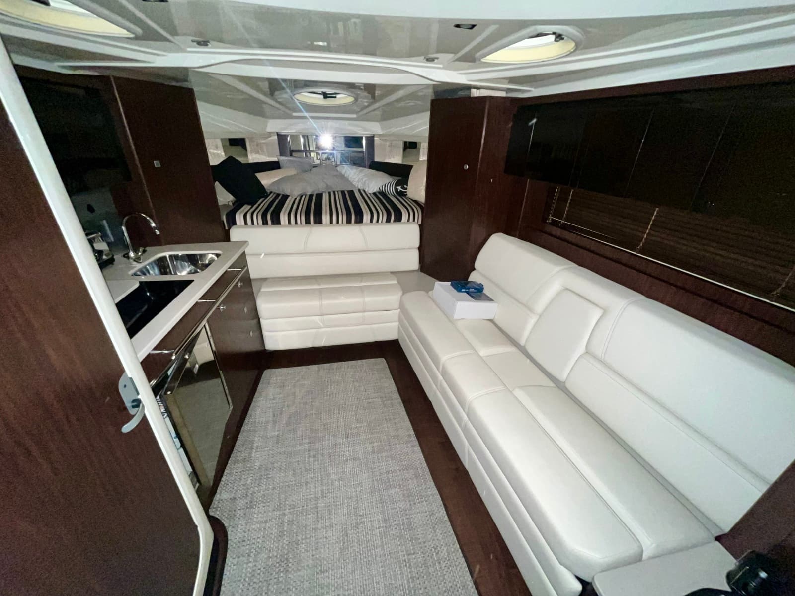 2012 Monterey 320 Sport Yacht - Photo 40