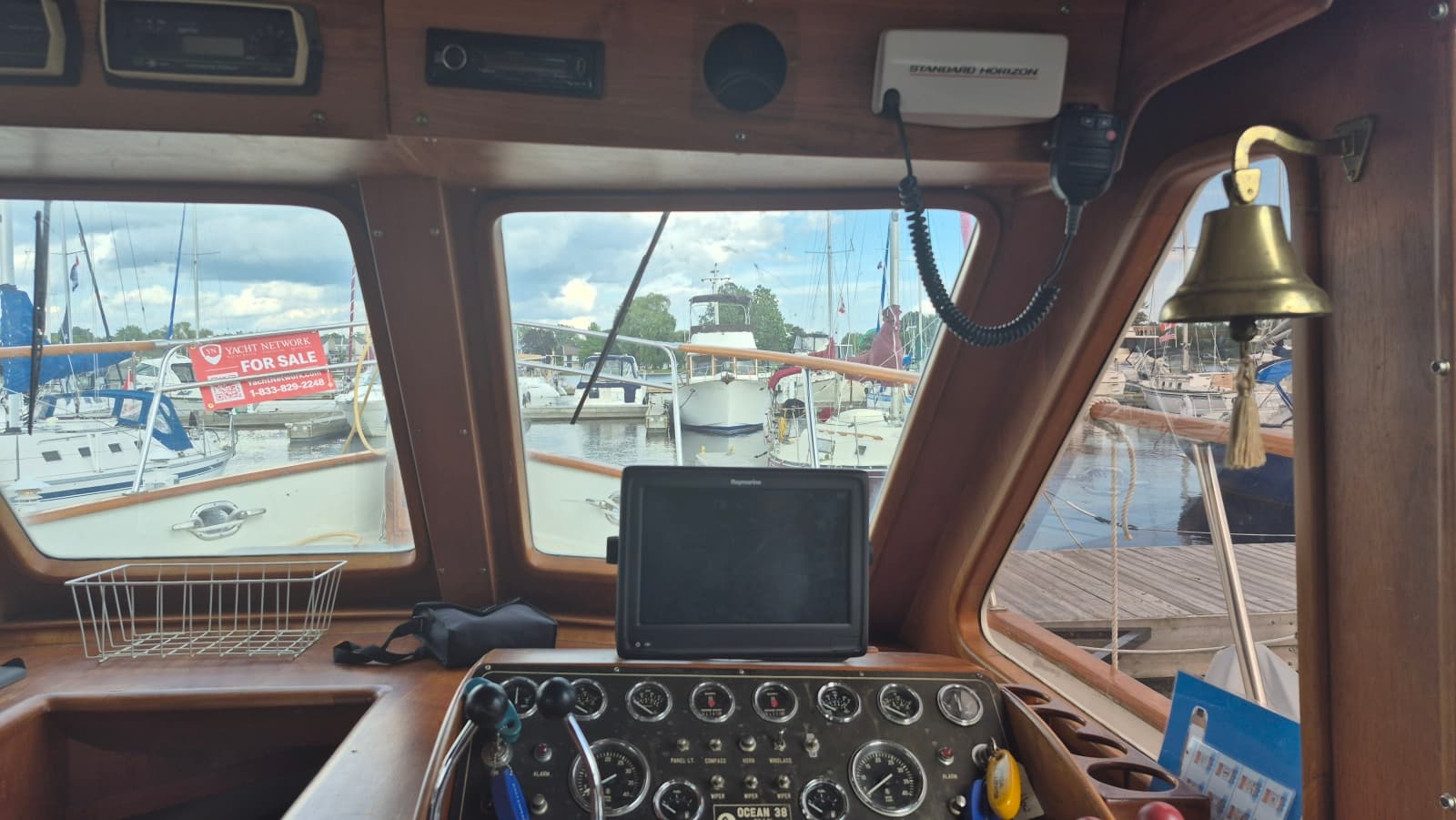 1985 Ocean Alexander 38 Double Cabin - Photo 11