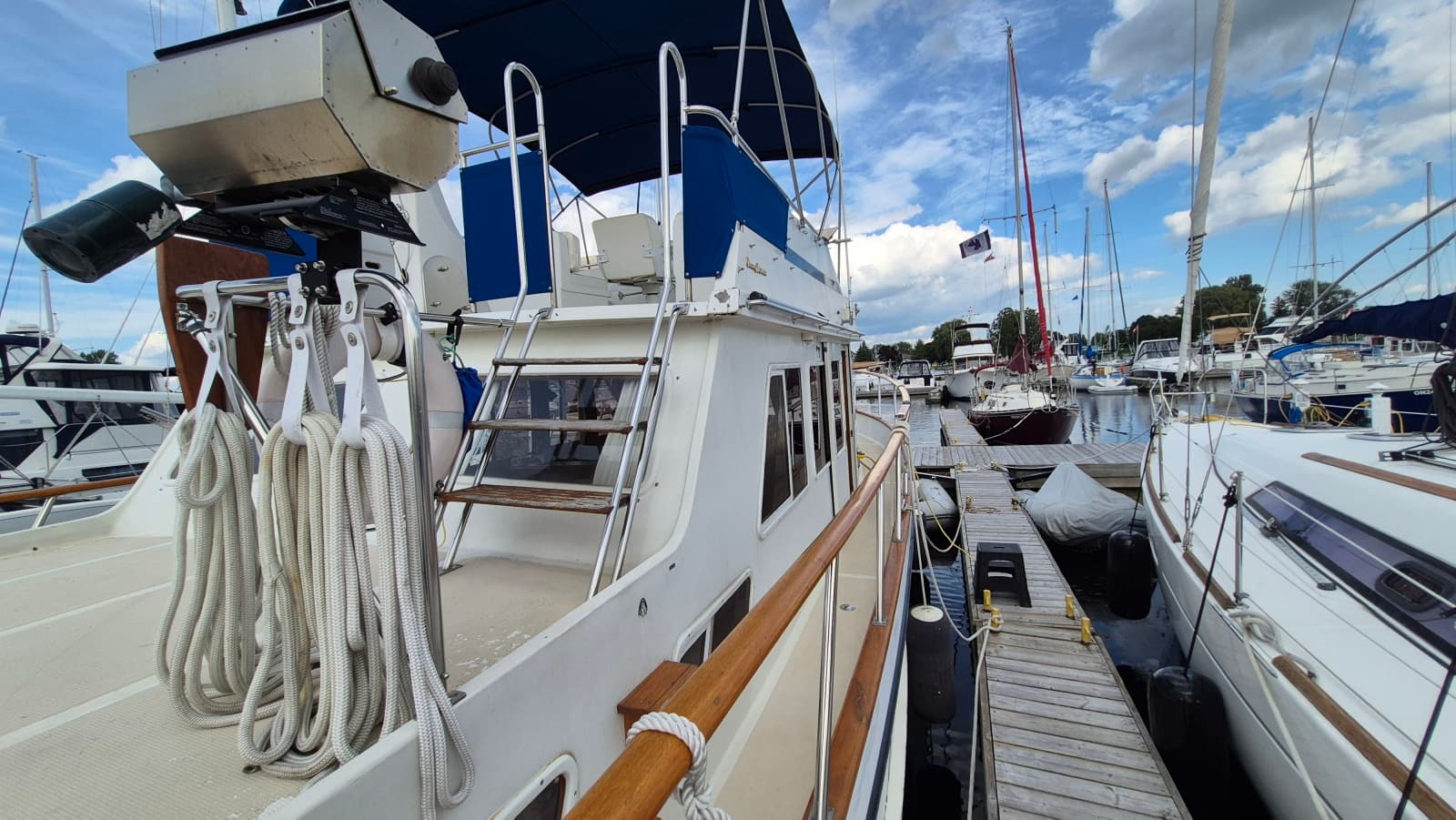 1985 Ocean Alexander 38 Double Cabin - Photo 31