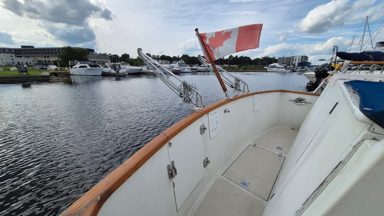1985 Ocean Alexander 38 Double Cabin - Photo 8
