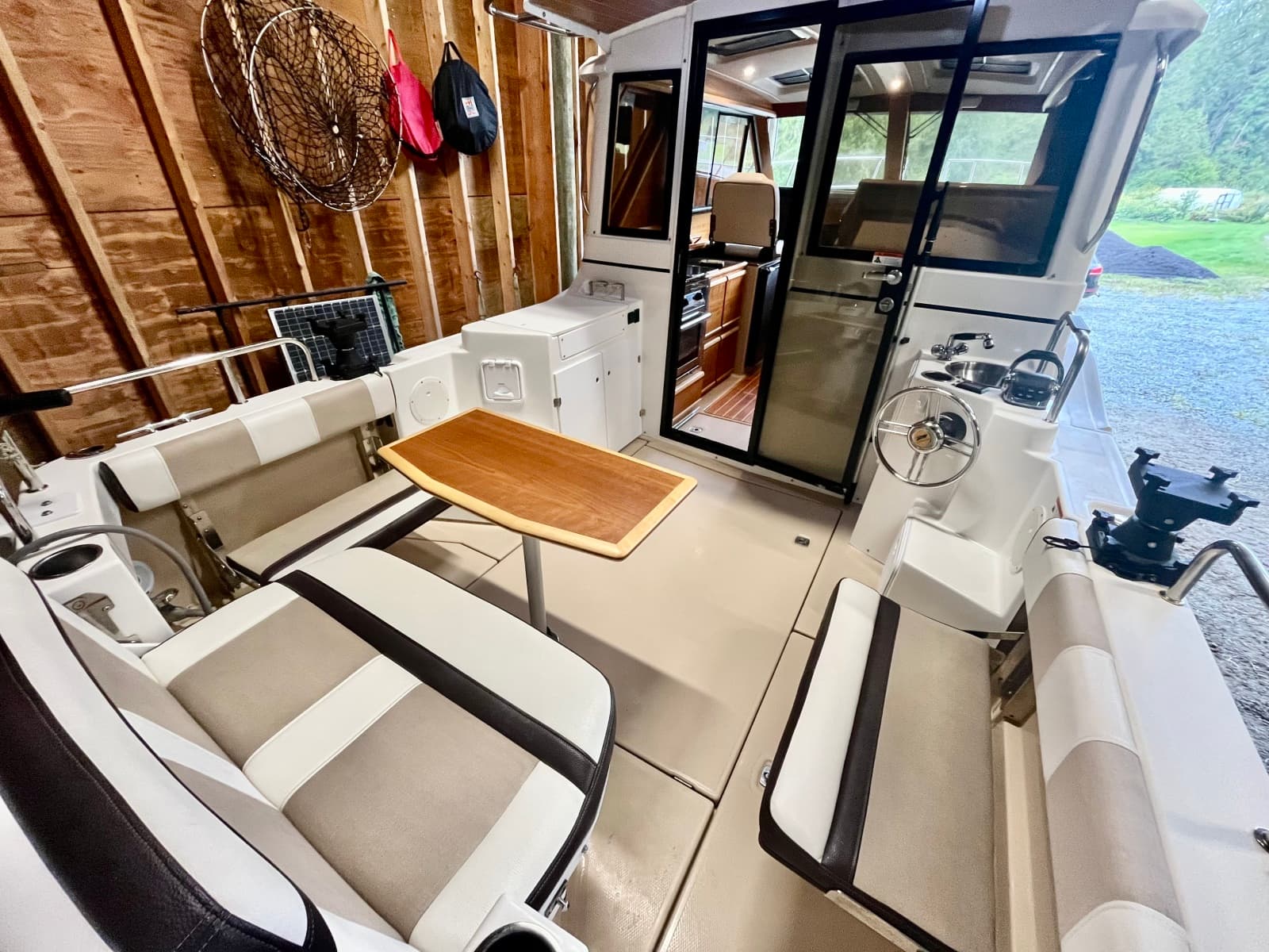 2017 Cutwater C-28 - Photo 8