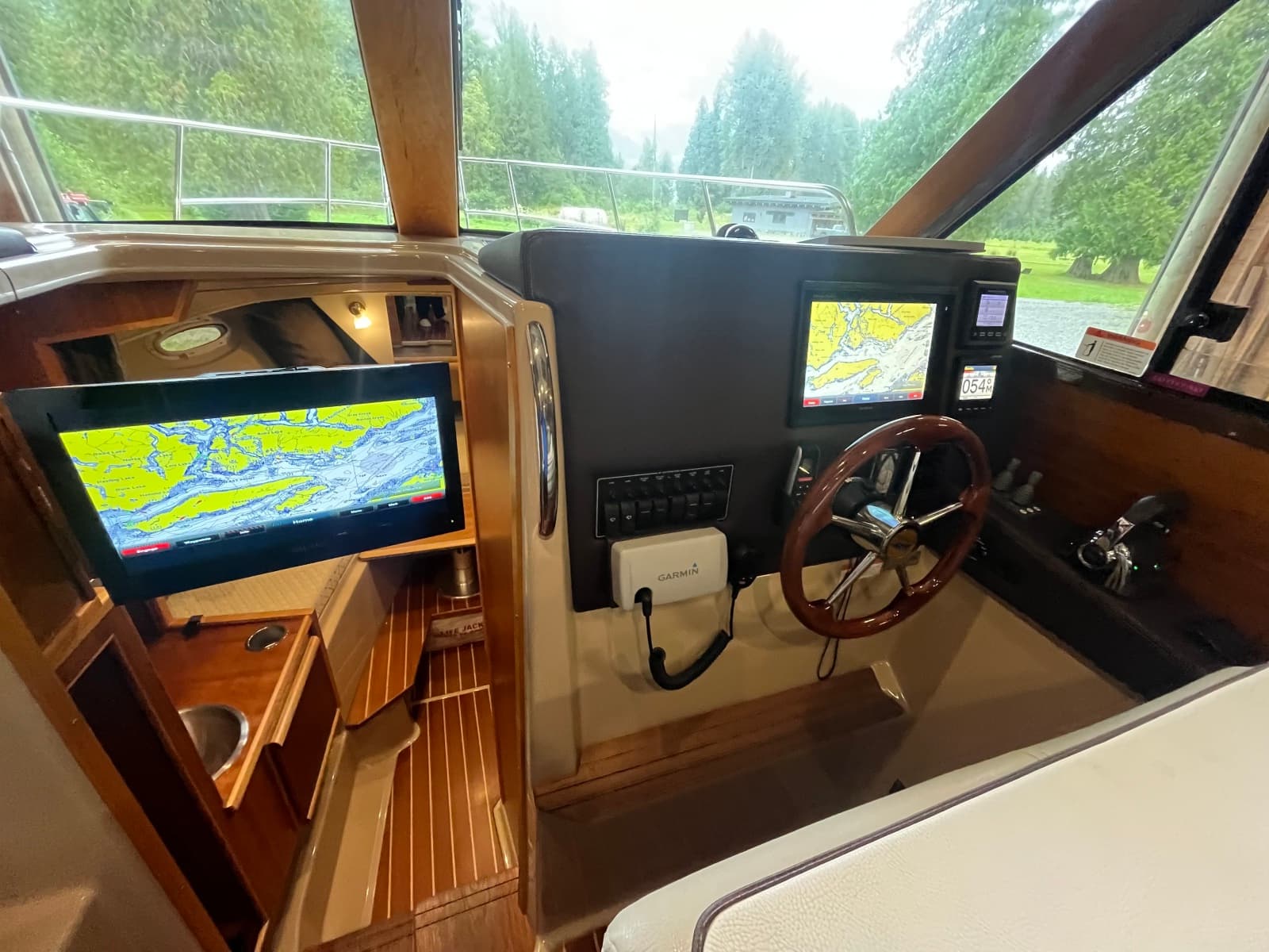 2017 Cutwater C-28 - Photo 22