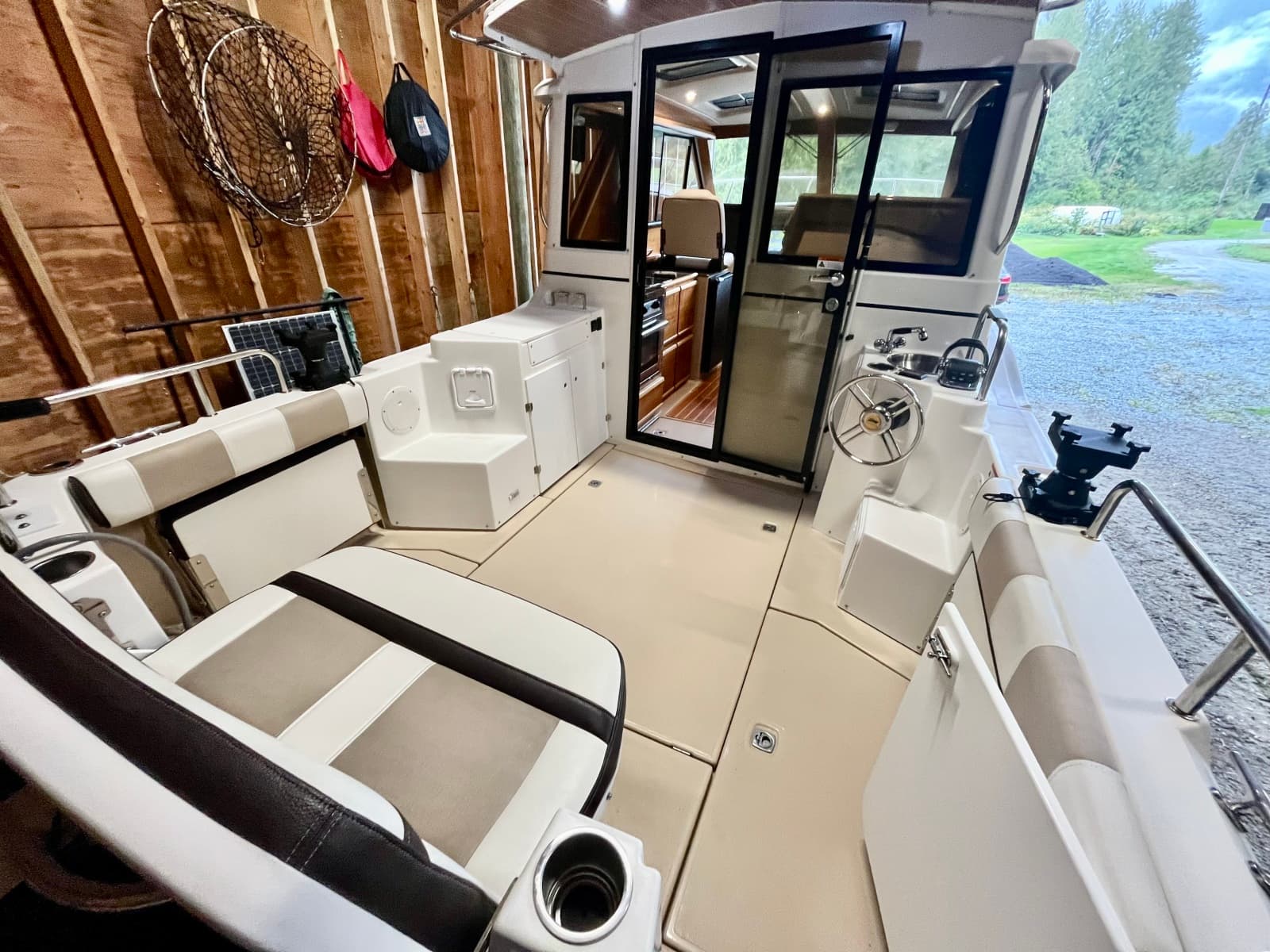 2017 Cutwater C-28 - Photo 9