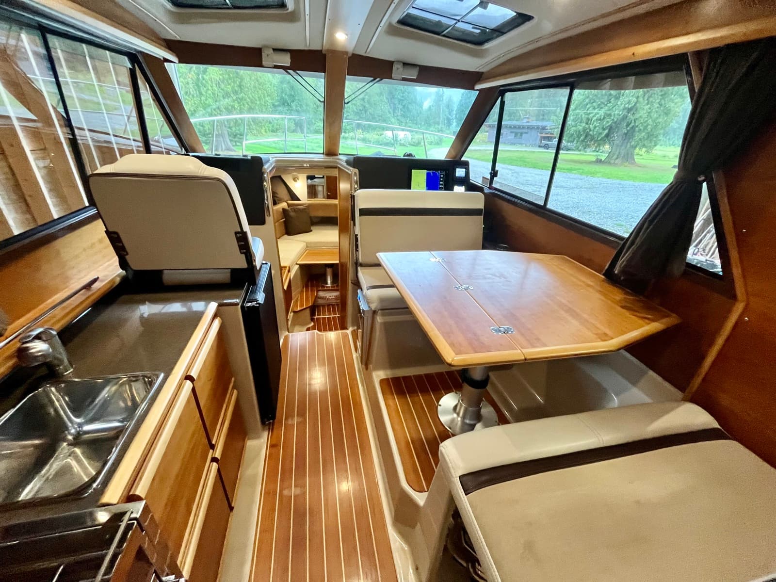 2017 Cutwater C-28 - Photo 14