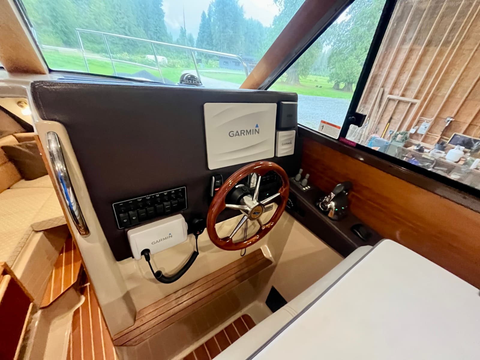 2017 Cutwater C-28 - Photo 23