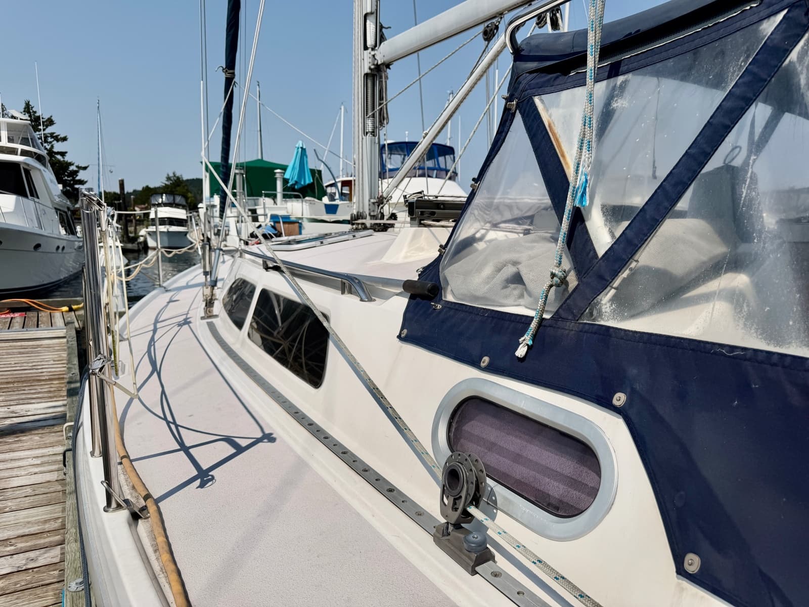 2003 Catalina 350 - Photo 5