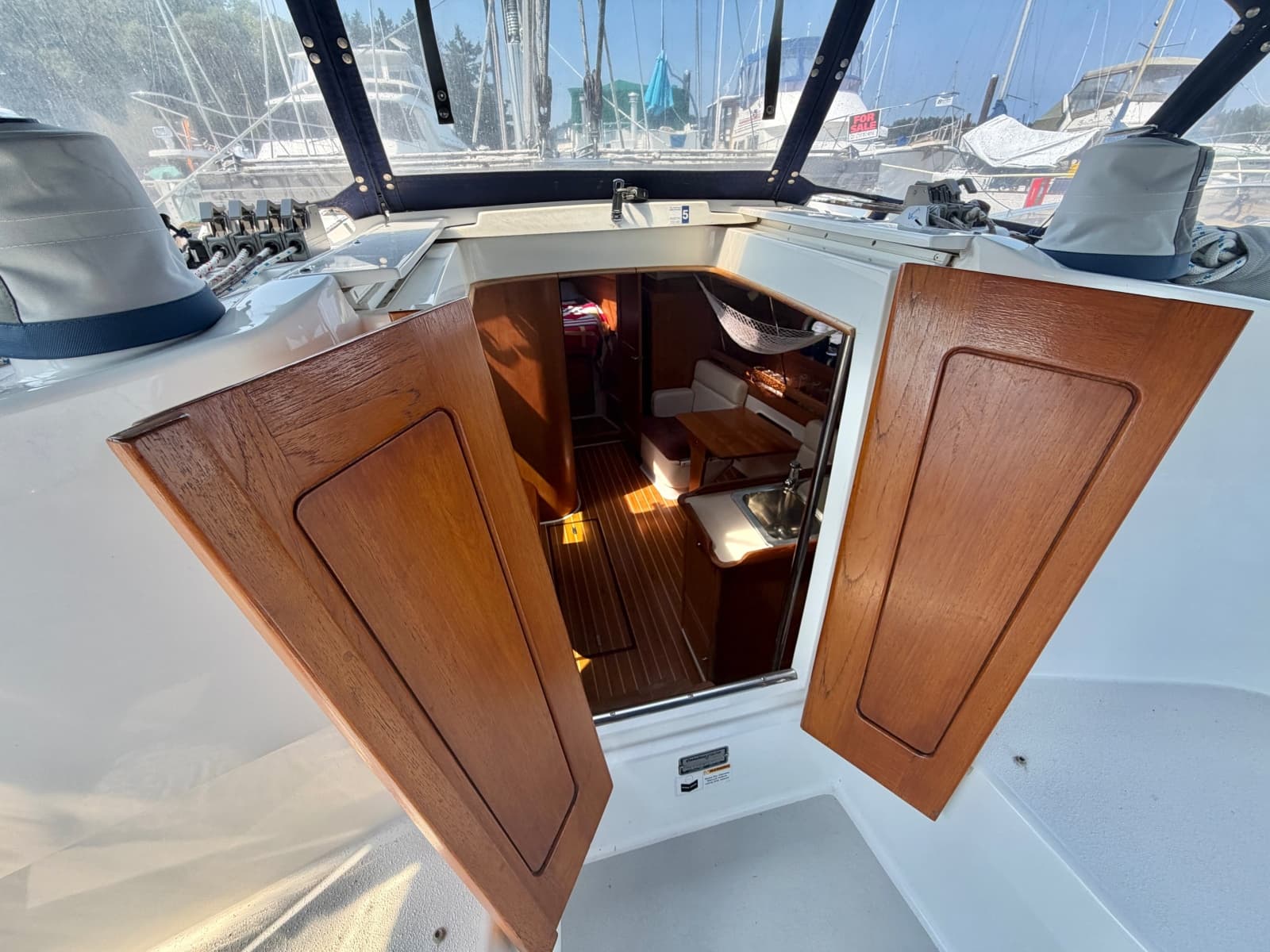 2003 Catalina 350 - Photo 17