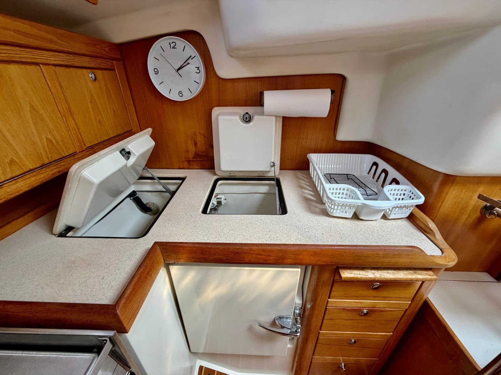 2003 Catalina 350 - Photo 27