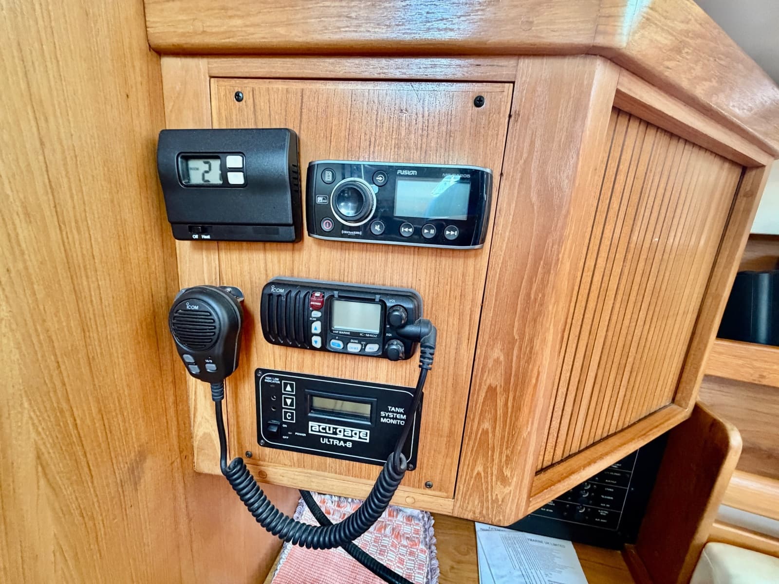 2003 Catalina 350 - Photo 29