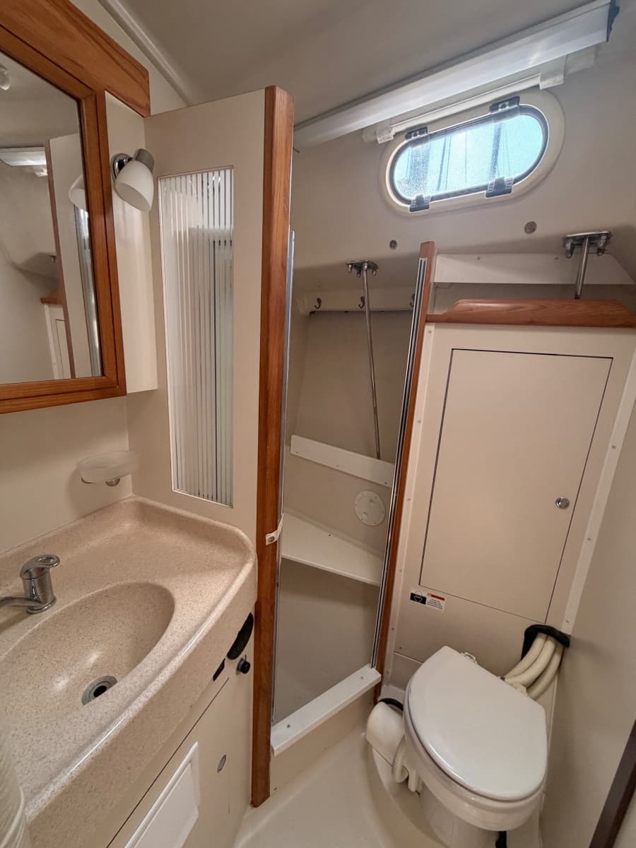 2003 Catalina 350 - Photo 37