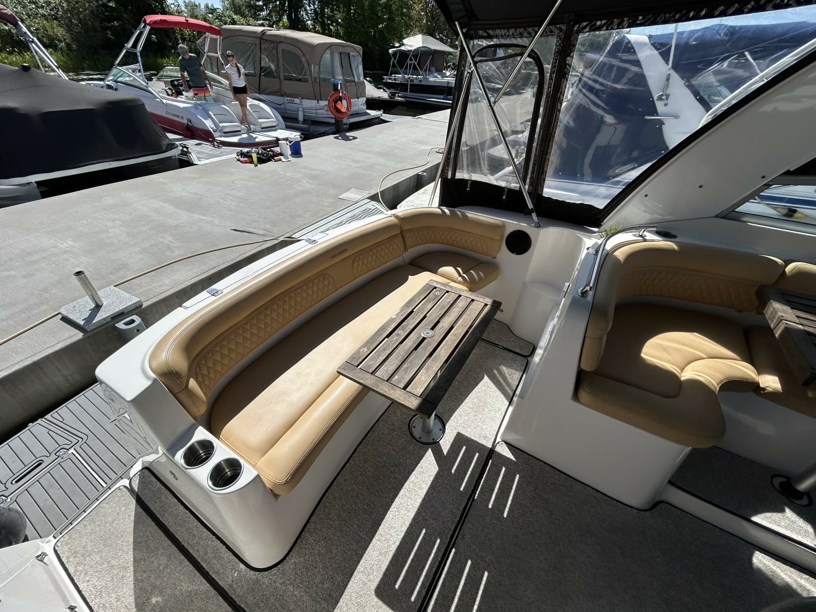 2006 Rinker 320 - Photo 7