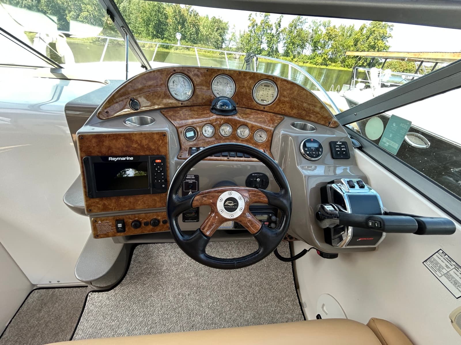 2006 Rinker 320 - Photo 14