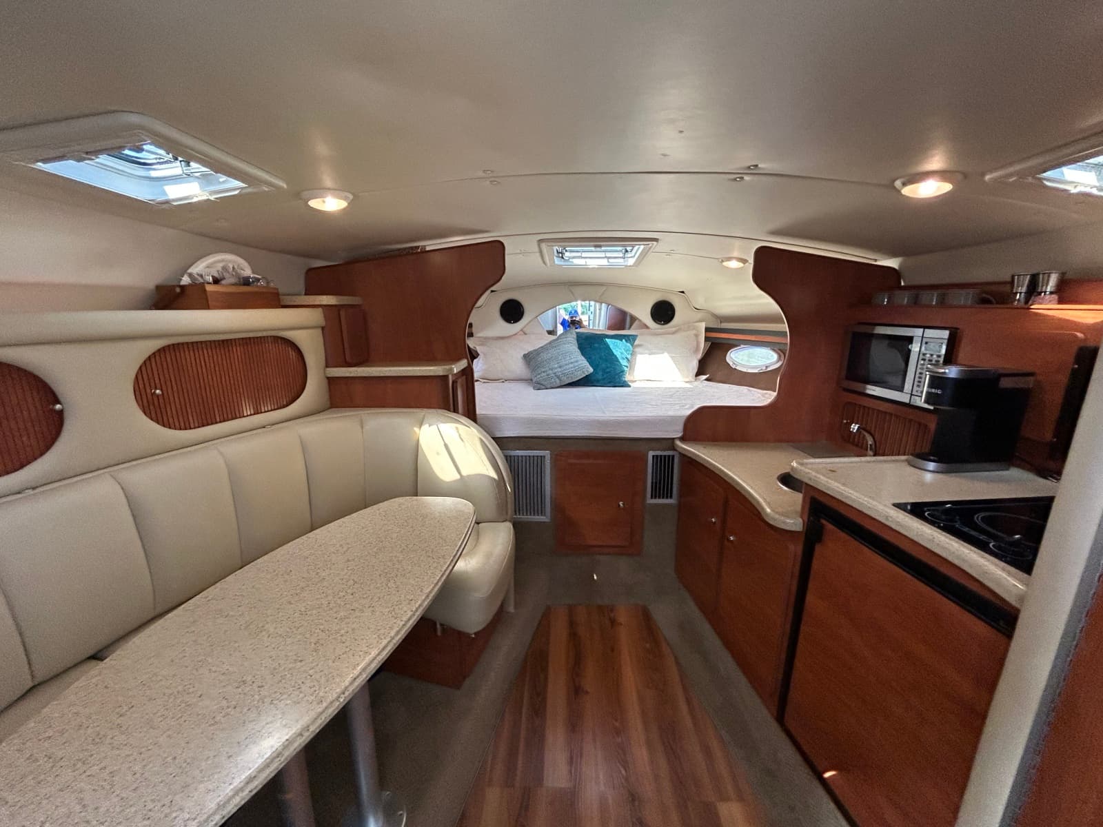 2006 Rinker 320 - Photo 19