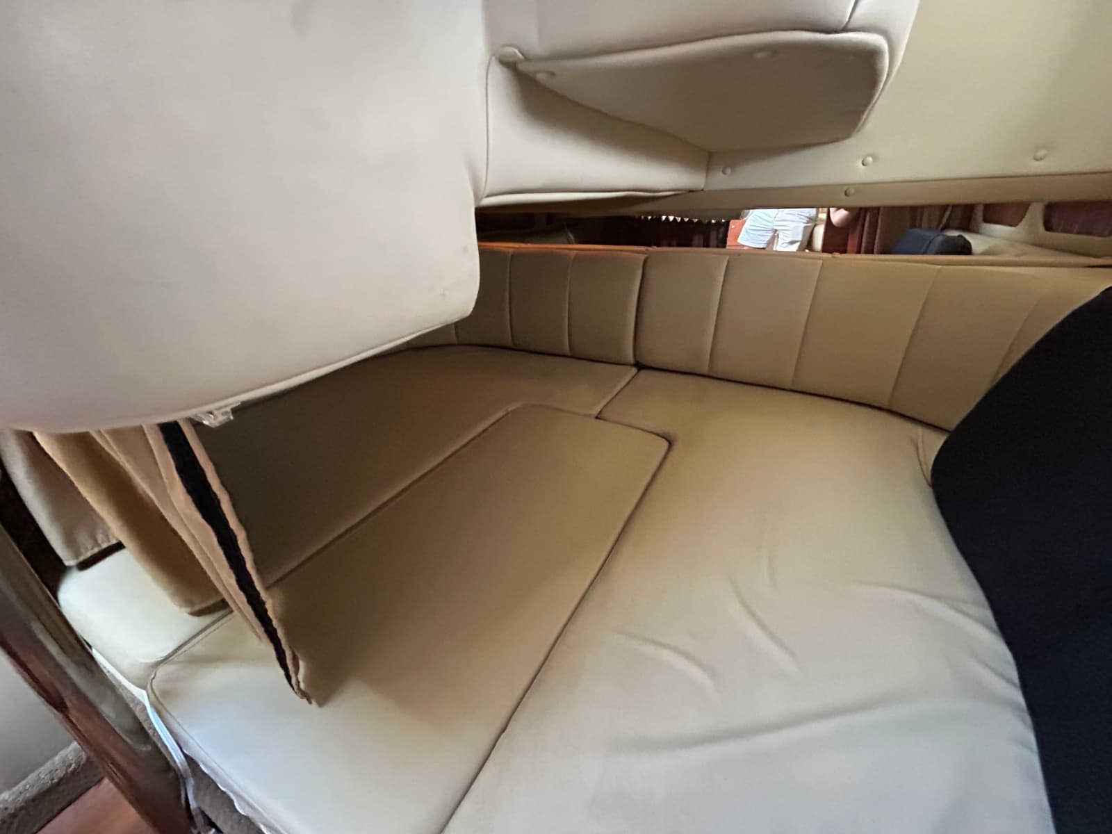 2006 Rinker 320 - Photo 27