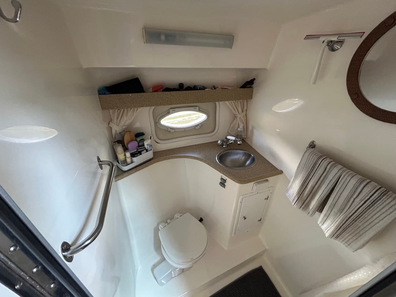 2006 Rinker 320 - Photo 28