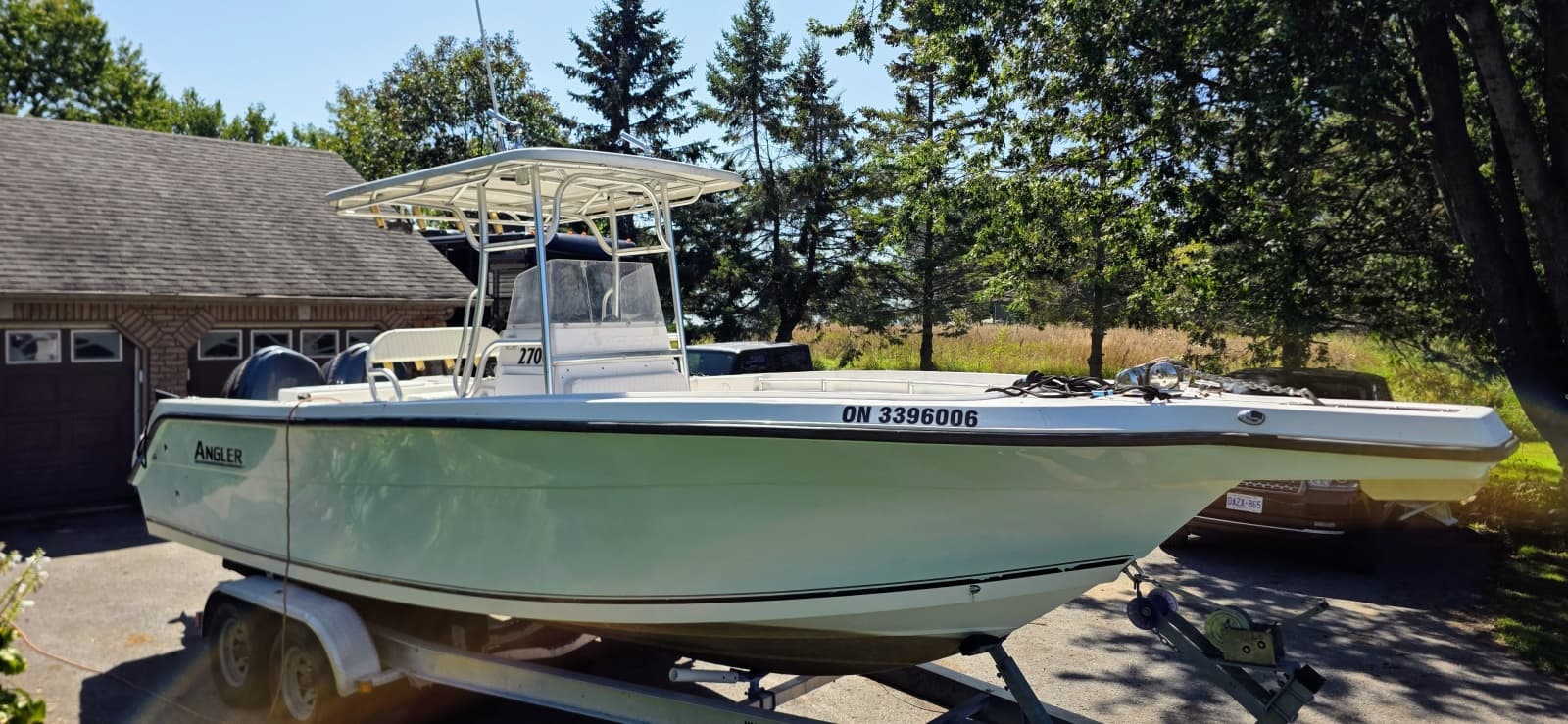 2005 Angler 2700 CC - Photo 1