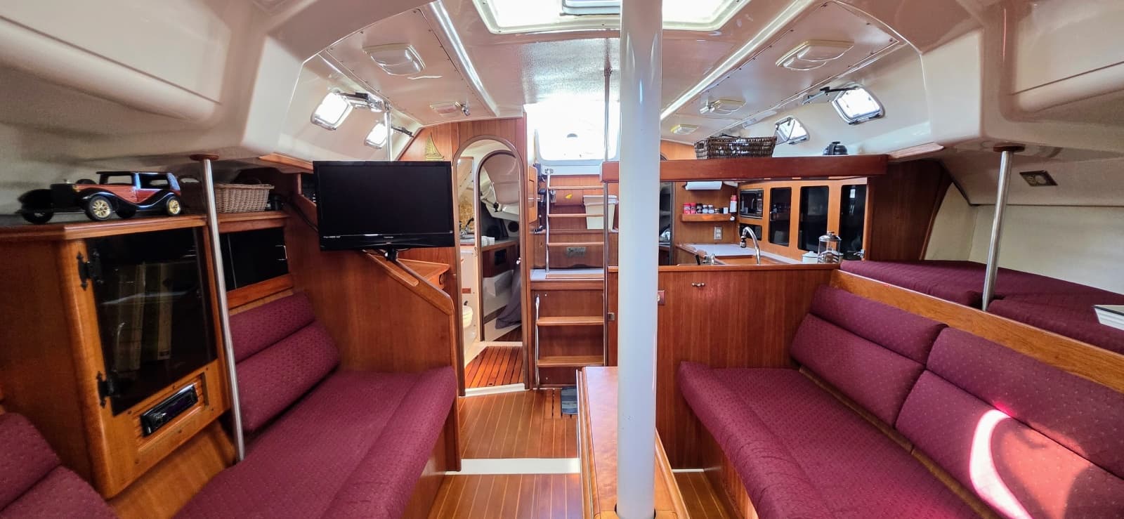 1988 Hunter 37 Legend - Photo 17