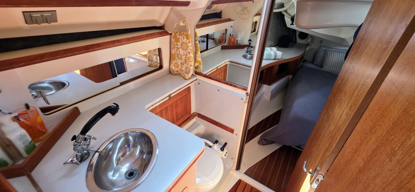 1988 Hunter 37 Legend - Photo 19