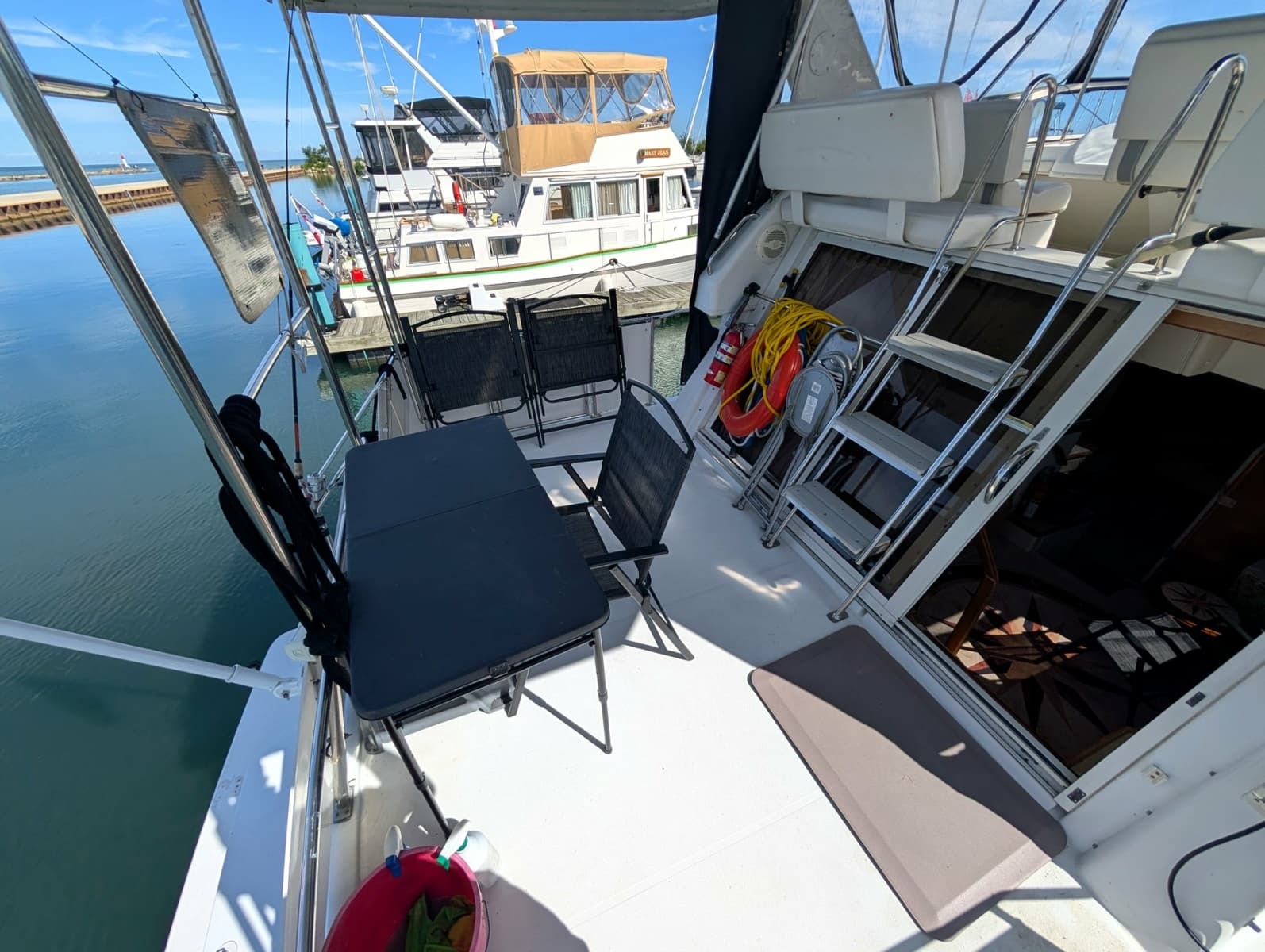 2001 Carver 326 Aft Cabin - Photo 11