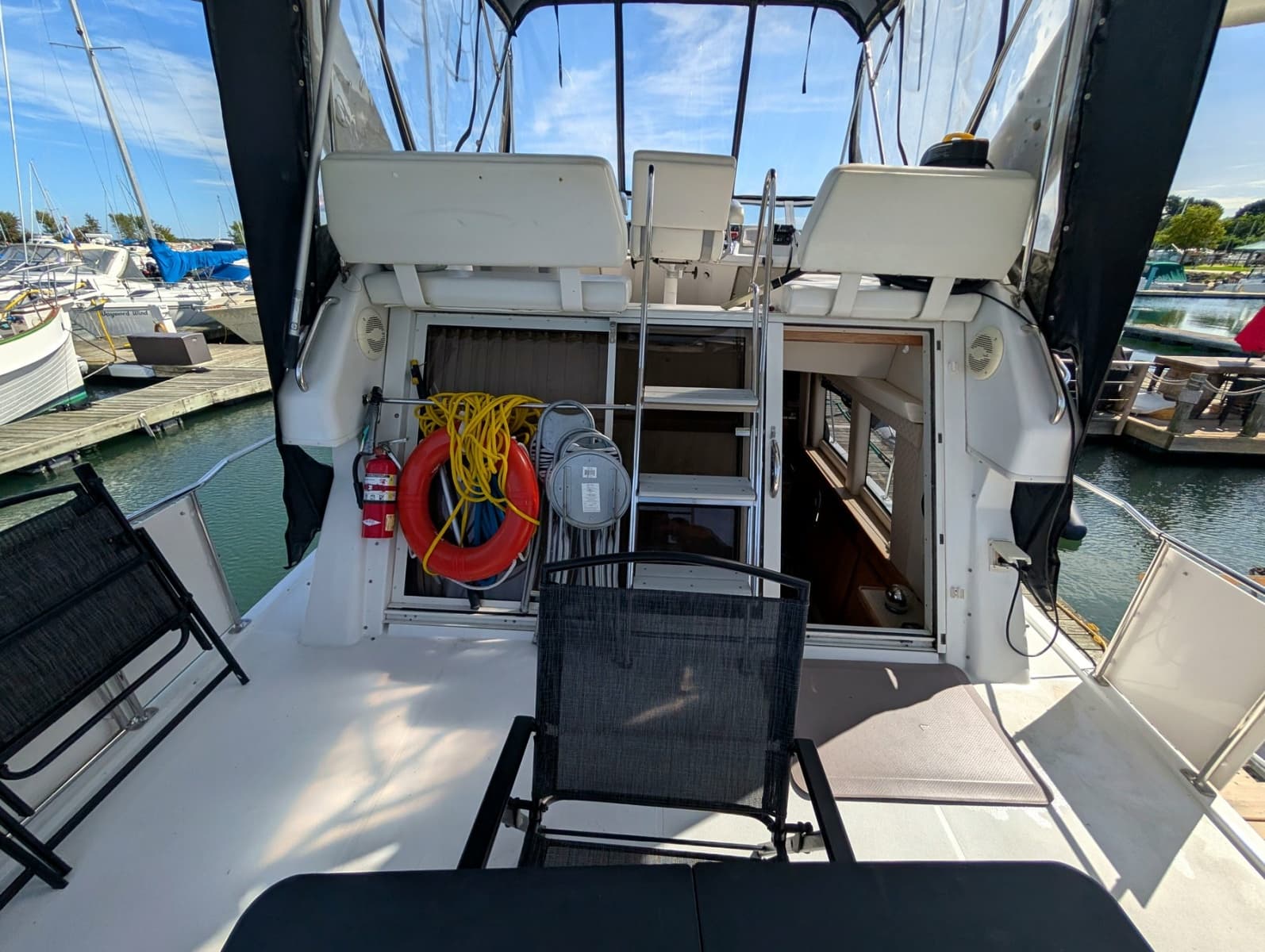 2001 Carver 326 Aft Cabin - Photo 13