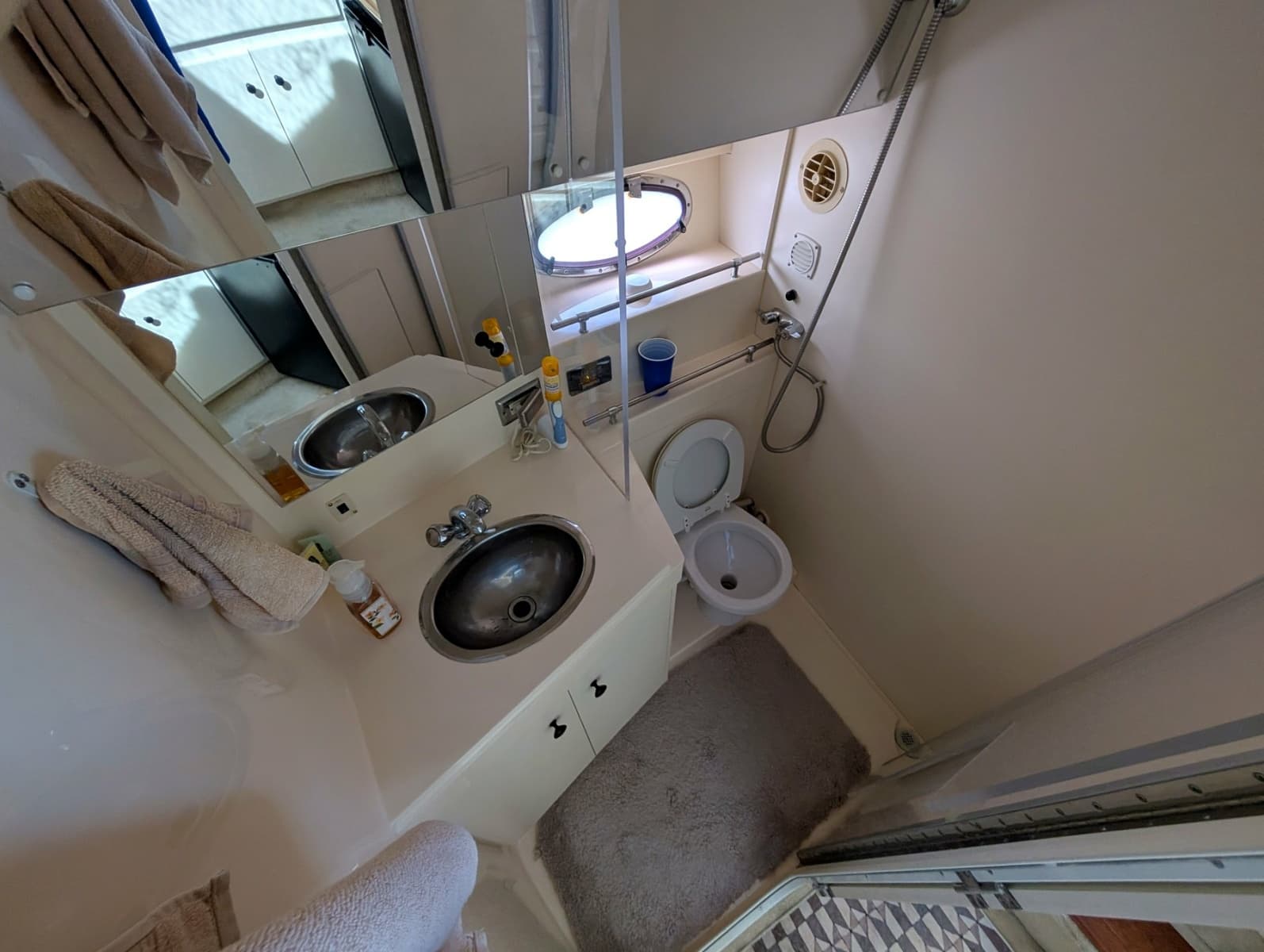 2001 Carver 326 Aft Cabin - Photo 52
