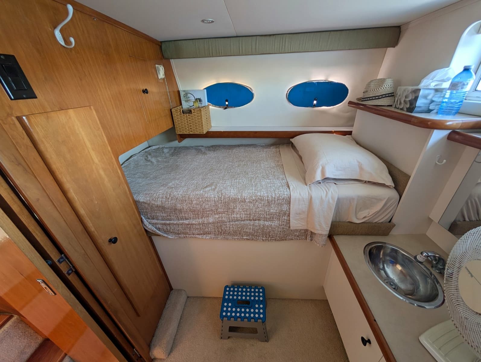 2001 Carver 326 Aft Cabin - Photo 58