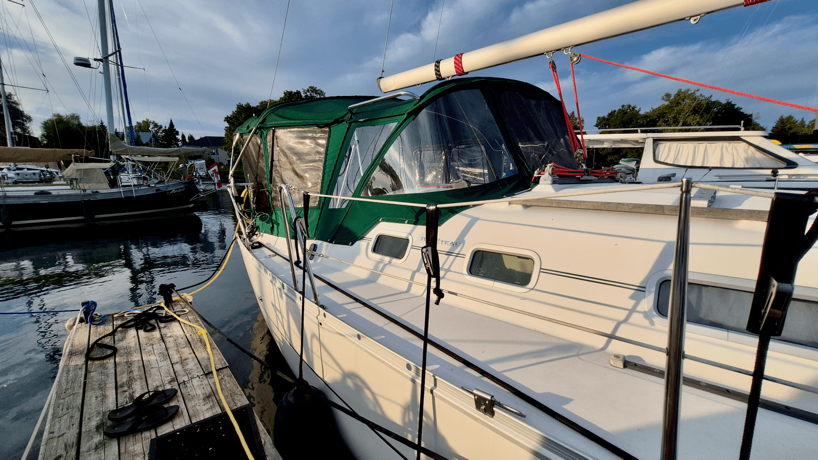 2005 Beneteau 323 - Photo 18