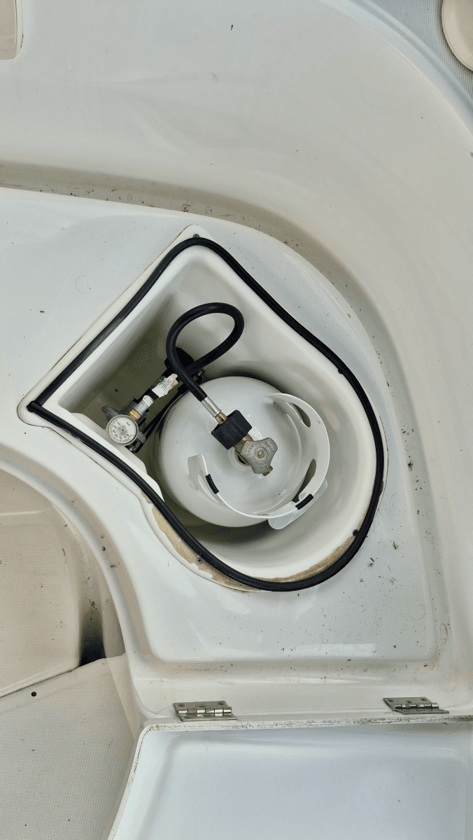 2005 Beneteau 323 - Photo 25