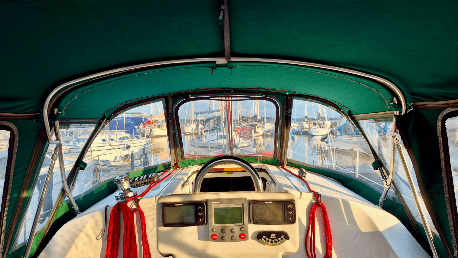 2005 Beneteau 323 - Photo 33