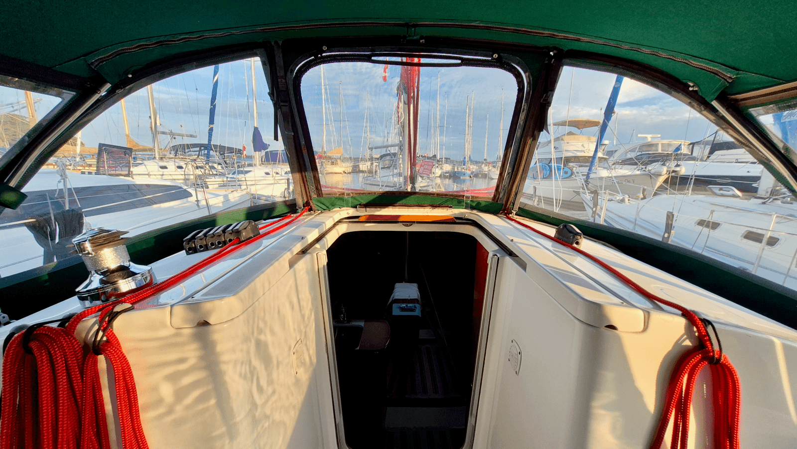 2005 Beneteau 323 - Photo 36