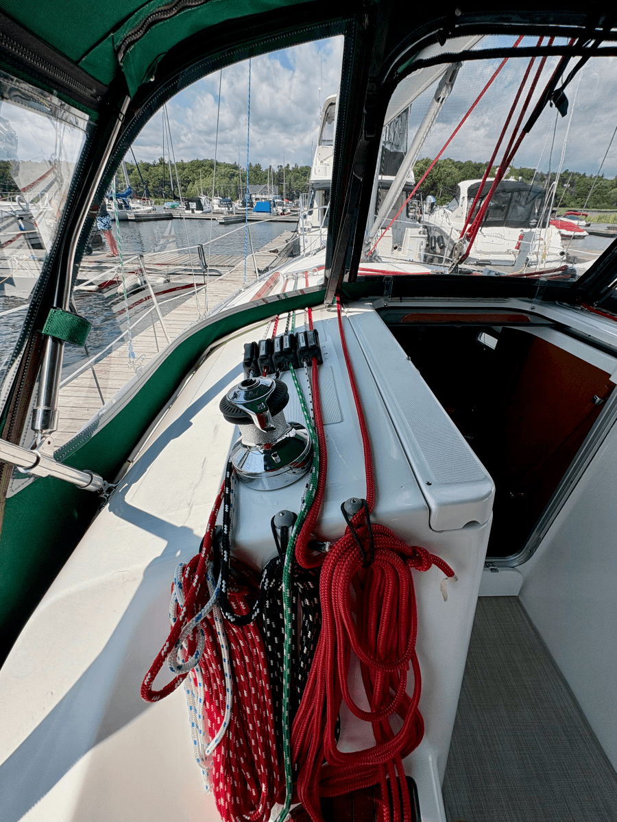 2005 Beneteau 323 - Photo 39