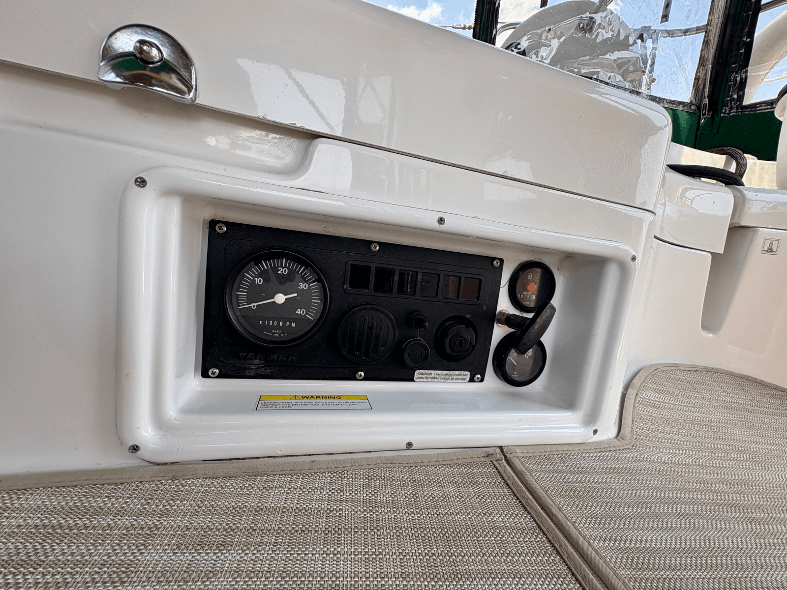 2005 Beneteau 323 - Photo 41