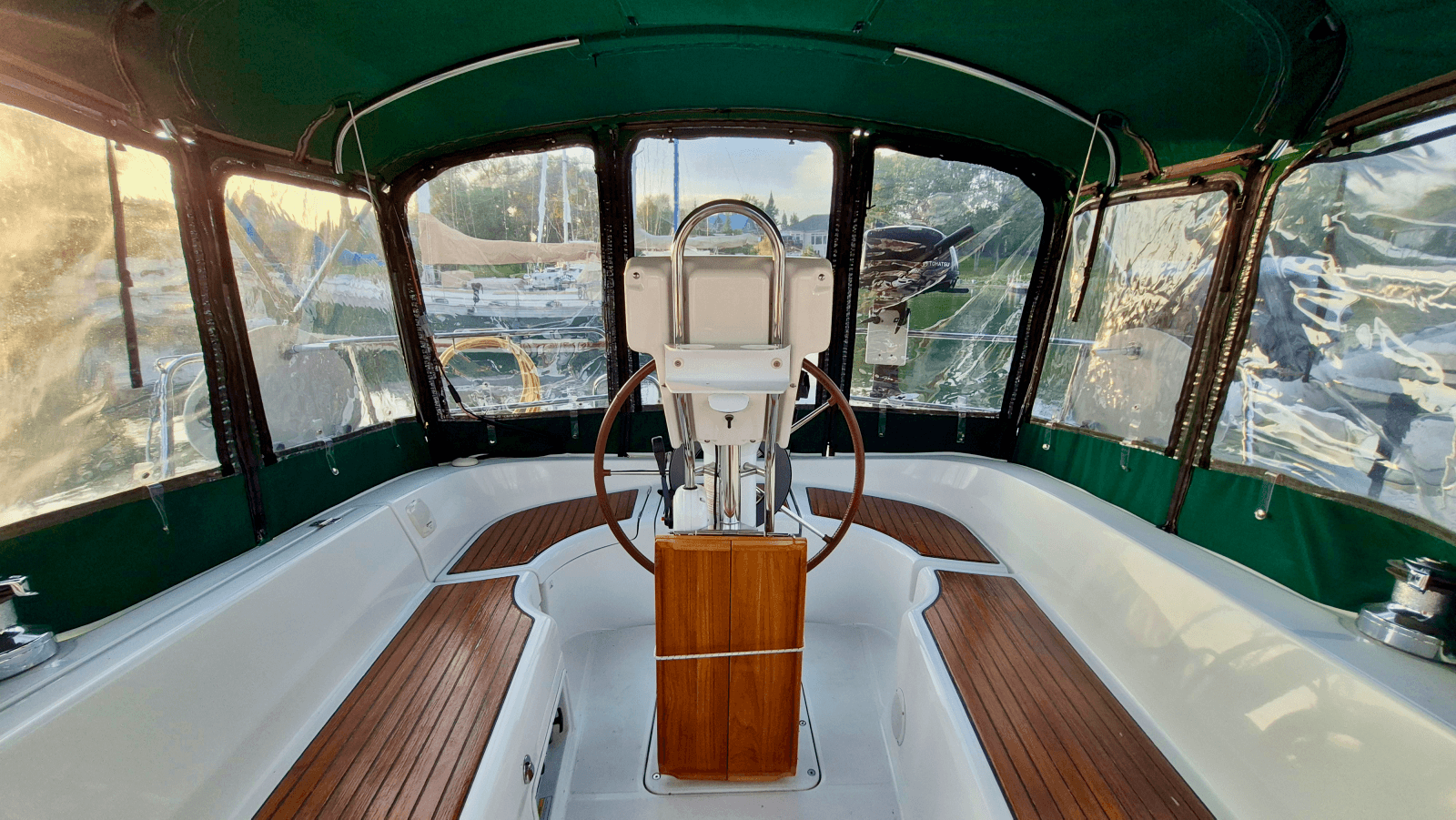 2005 Beneteau 323 - Photo 43