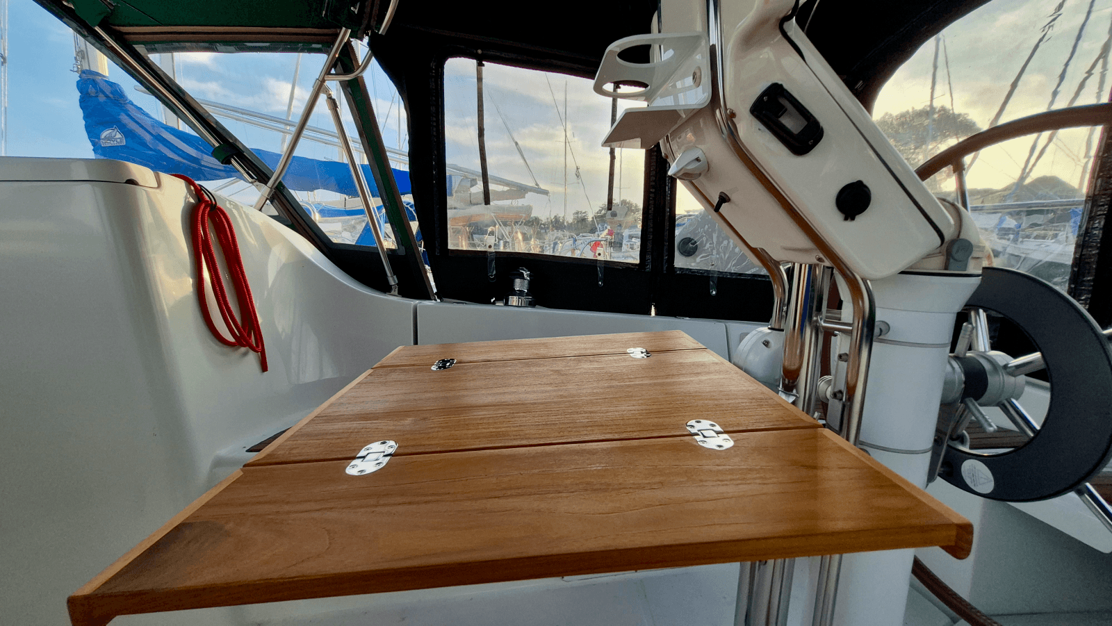 2005 Beneteau 323 - Photo 45