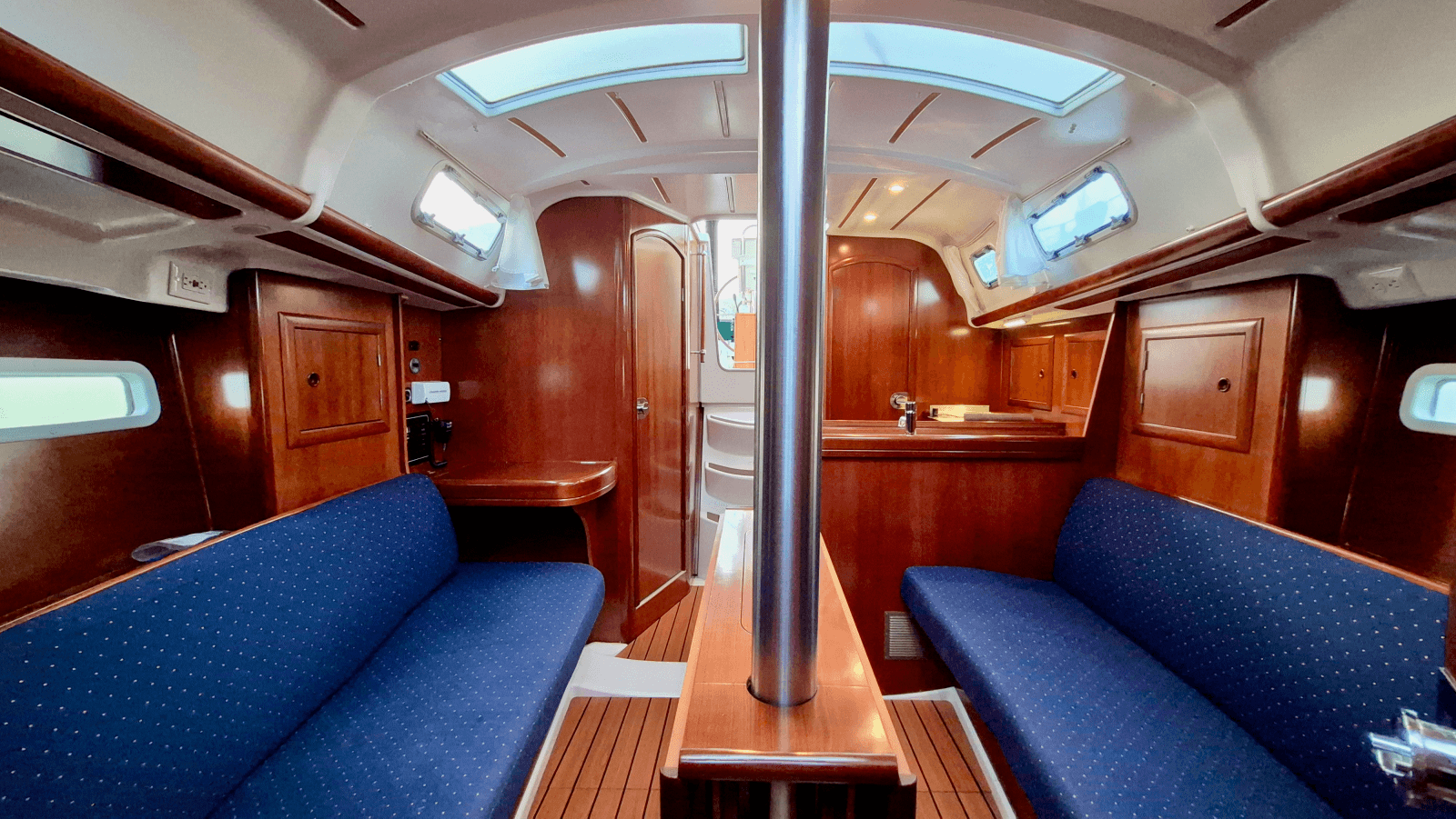 2005 Beneteau 323 - Photo 62
