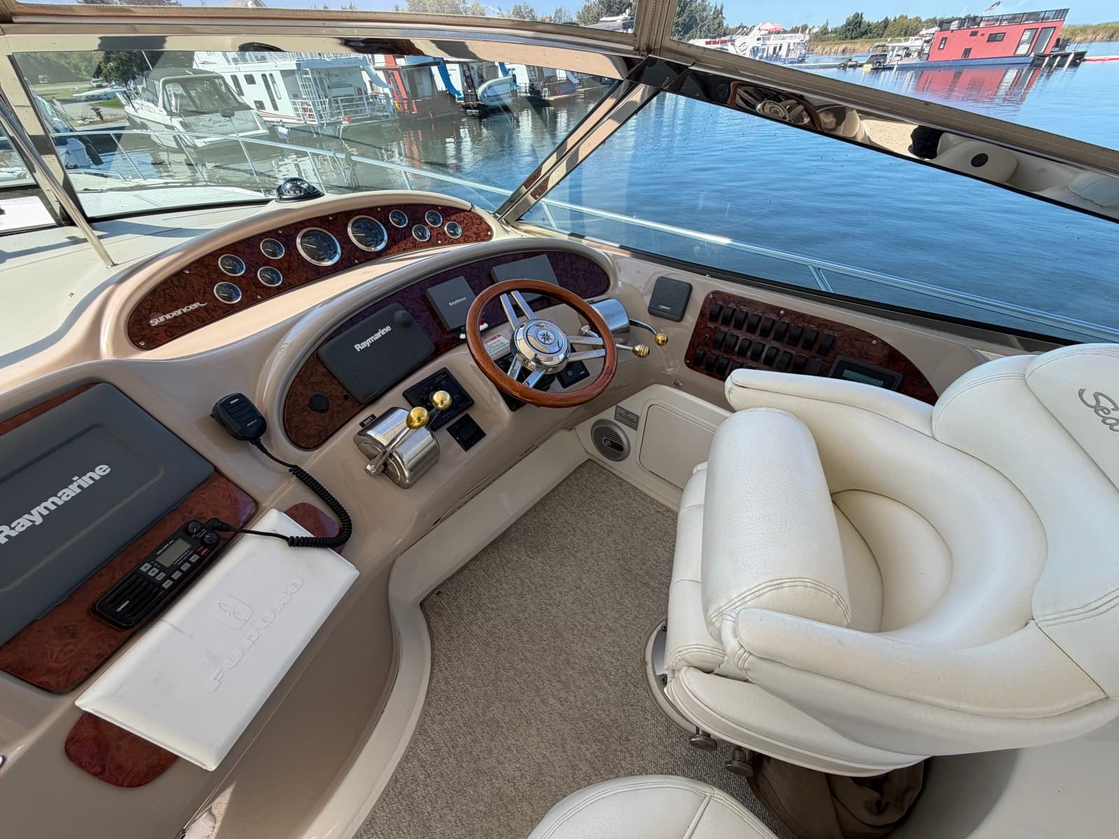 2001 Sea Ray 460 Sundancer - Photo 15