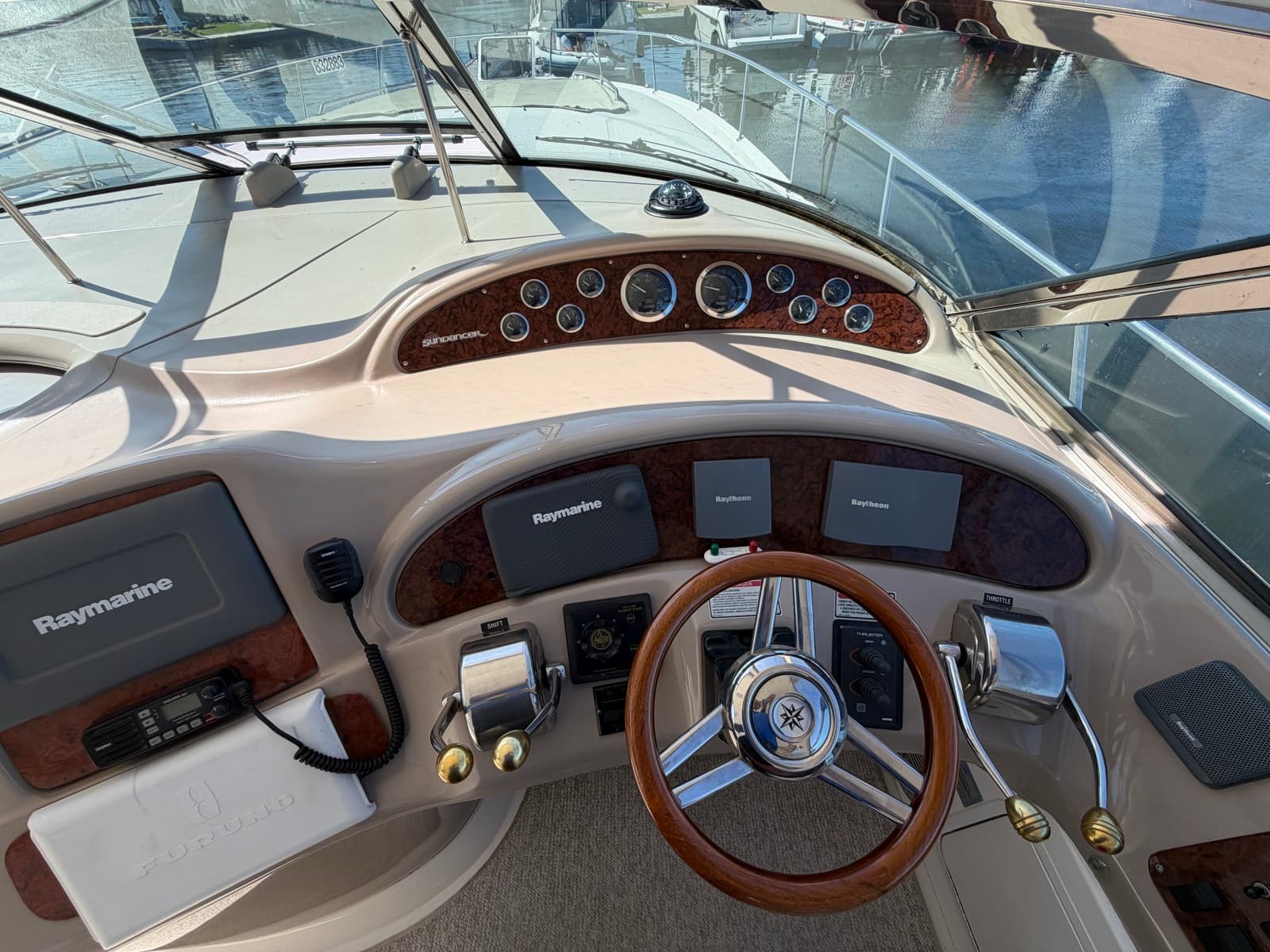 2001 Sea Ray 460 Sundancer - Photo 17