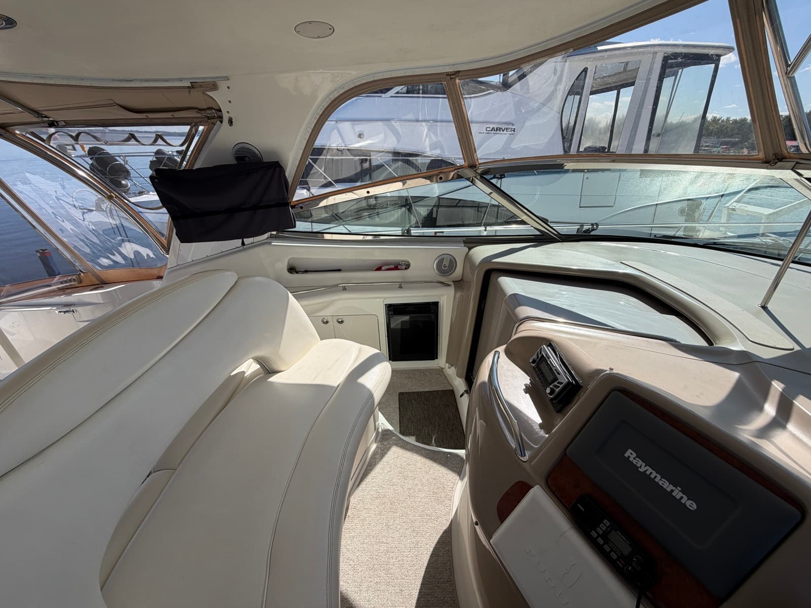 2001 Sea Ray 460 Sundancer - Photo 18