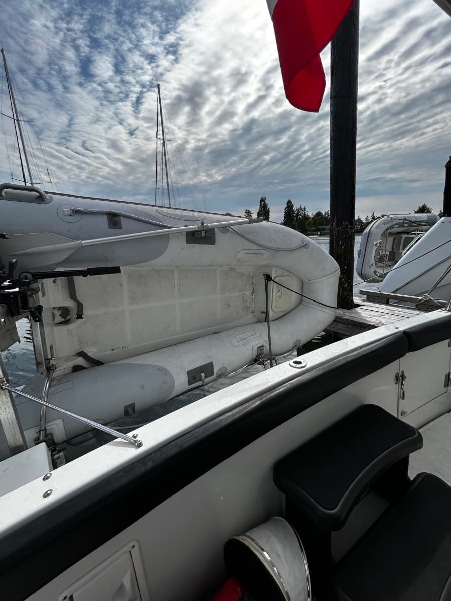 1994 Carver 390 - Photo 12