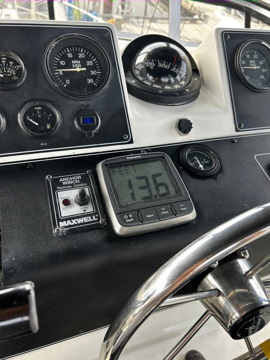 1994 Carver 390 - Photo 49