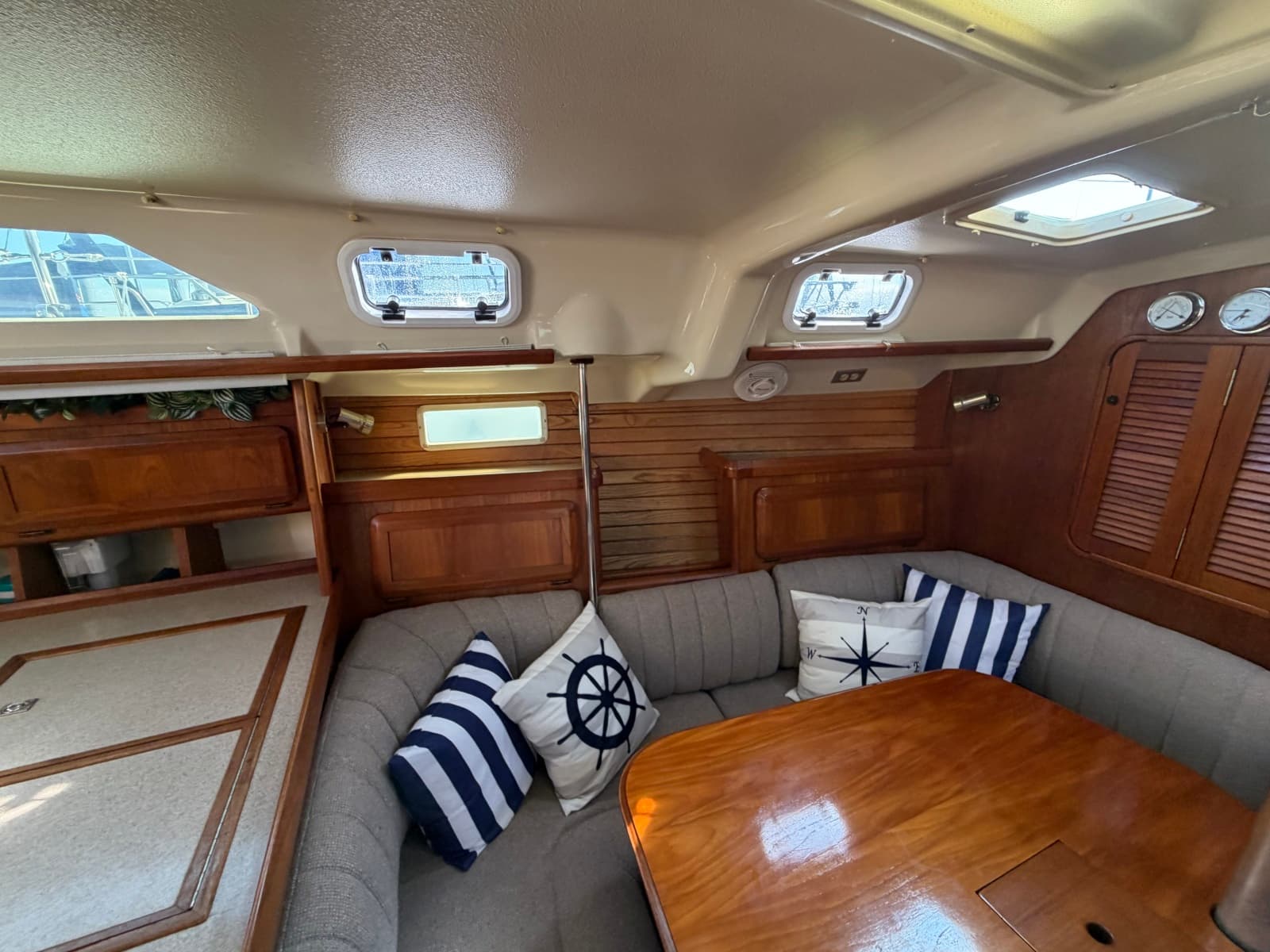1990 Hunter Legend 37.5 - Photo 9