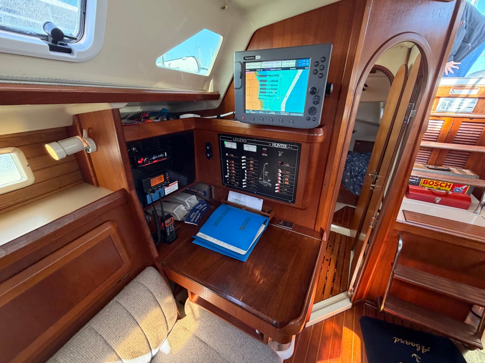 1990 Hunter Legend 37.5 - Photo 15